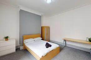 City Centre-Uni Cottage - Ideal Location - Image 3