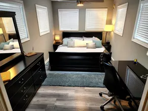 Private Executive Suite - Image 4