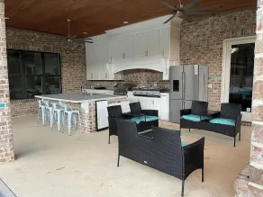 Luxury suites - Image 5