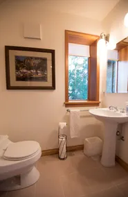 Oceanfront Suite with Hot Tub - Image 2