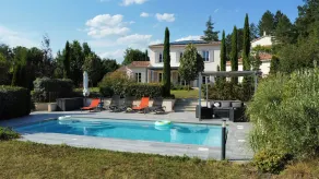 Wunderschönes Haus mit Blick auf die Zitadelle und beheiztem und sicherem Pool - Image 4