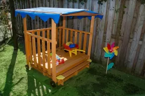 Fantastic holiday home furnished with great attention to detail for a perfect family holiday, child-friendly. - Image 3