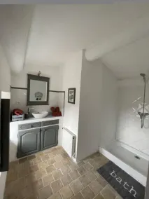 Ancienne bergerie du 18è restaurée avec beaucoup de gout au milieu des lavandes - Image 3