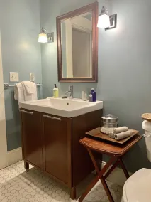 Superbe bungalow contemporain sur la rive nord. Étapes vers tout. - Image 3