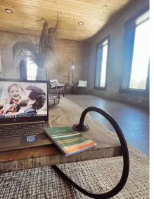 4-bedroom Spacious Loft just 17 minutes from Overland Park - Image 2