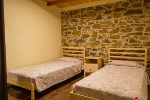 CASA RURAL CON PISCINA EN GUALTA (BAIX EMPORDÀ, GIRONA) - Image 2