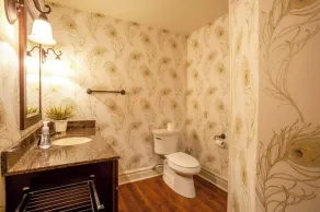 Woodland Retreat, King Bed, Private Lake Access - Image 4