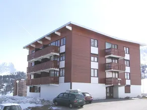 Homely Apartment Located Just 100 m. From the Slopes of Plagne - Image 3