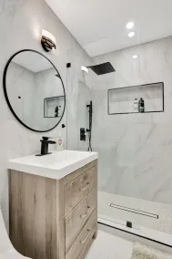 Luxury Business Travels Pet Friendly H/S Wifi Newly renovated close to shopping - Image 5
