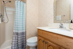 Fully Renovated 2 bdrm/2.5ba near UNC & Weaver St! - Image 5