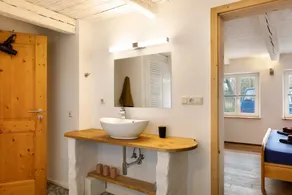 Holiday Home 'MerciMerSea' with 2 Terraces, 2,000 m² Fenced Garden & Wi-Fi - Image 4