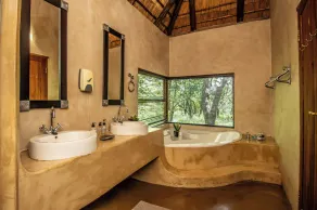 Thornhill Safari Lodge - Image 5