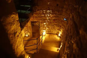 Rock Mansion - Image 3