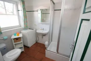 Komf. Apartment, 5 pers., 3 bedrooms, 2 bathrooms, near Sankt Peter-O. , right on the dike - Image 3