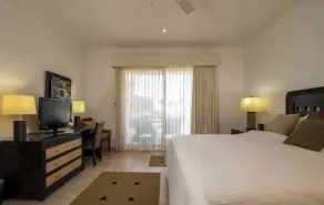 Best apartment beach front with access to the pool - Image 5