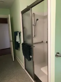 1850 Cottage Two bedroom handicapped accessible, dog friendly - Image 5