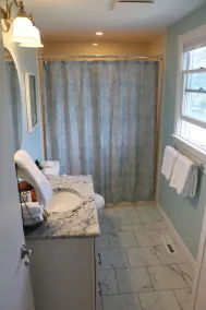 Nyrenoveret Sagamore Beach Cottage.  En 2 minutters gang til den private strand. - Image 4