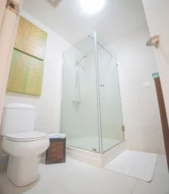 hop to the ocean♥ luxury beach front wifi/pool/kids playground/gym - Image 5