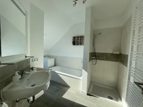 Moderne Wohnung mit Balkon inmitten der Lausitz - Image 3