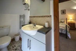 CROOKS, pet friendly, character holiday cottage in Axbridge - Image 3