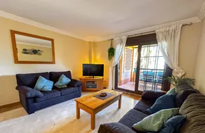 Apartment on The Beach Front with Free Fibre Internet and Air Conditioning - Image 3