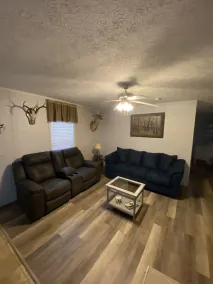 Great location just across the street from Reelfoot Lake close to boat ramps - Image 5
