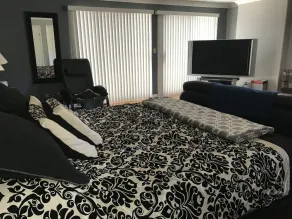 W. Menlo Luxueux manoir exécutif de plus de 4000 pieds carrés - Image 2