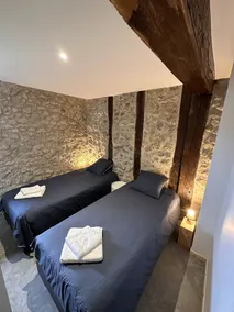 Gîtes le Founil des Moines »Le Chai »espace Piscine et spa Naturiste - Image 4