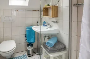 Ferienwohnung \"Nicole\" mit Seeblick, Balkon und WLAN - Image 2