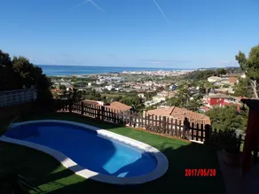 HAUS IN SANTA SUSANA / ERDGESCHOSS MIT POOL, GRILL UND CHILL OUT - Image 5