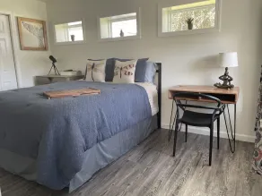 Lakefront Newly Renovated 3 BedroomWith Easy Access to Acadia, MDI and Schoodic - Image 5