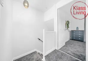 Modern 2 bedroom hose with private driveway. - Image 2