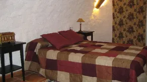La Tarquina Cave House - Image 3