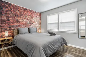 2BR Getaway Near Downtown, Old Sac & Riverfront - Image 5