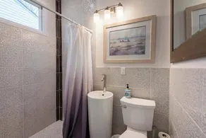 Entire 6BR Beachtown Home w/ Parking, Patio, Balcony and Yard - Image 3