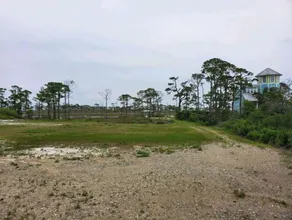 Waterfront RV Site with Dock - Image 5