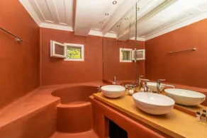 Siora Tanto Rustic Villa - Image 2