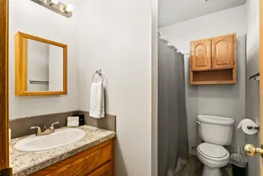 Charmantes Apartment mit Whirlpool in der Nähe von allem! (8635) - Image 3