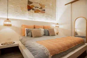 6 Bedrooms House near Tourist Spots with backyard, Bar, Jacuzzi and heated pool - Image 5