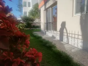 Apart-hotel, garden views, free WiFi and free private parking - Image 2