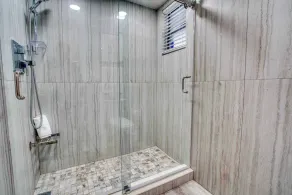 Park Shore, 2 Kings, Pool, Restaurant, Tennis, 5 Minute Drive to the Beach, - Image 5