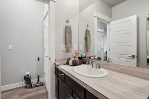 Cozy 1BR Retreat in Sammamish apts - Image 2