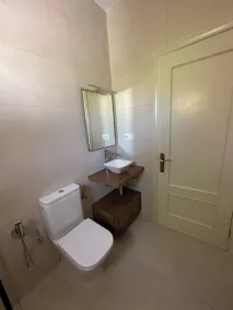 Private Villa mit Pool, WiFi, 3 Schlafzimmer, 3 Bäder, ruhige Wohngegend - Image 4