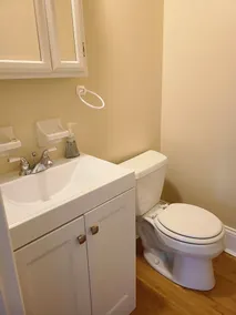 Spacious and private home. Located 2 miles from the Creation Museum. Sleeps 14. - Image 2