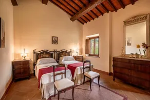 Beautiful private villa with WIFI, private pool, TV, patio and panoramic view, close to Siena - Image 5