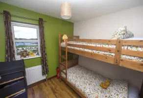 Beautiful seafront cottage, extensive private gardens, stunning sea views. - Image 5