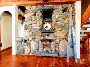 Hand Crafted Post and Beam Home with Mountain Views Minutes from Sugarbush - Image 2