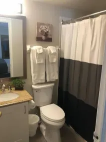 Charmant appartement avec piscine chauffée, barbecue et jacuzzi | Ski à proximité - Image 2