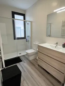 Magnifique Villa moderne à moins de 5min à pieds de la plage! - Image 2