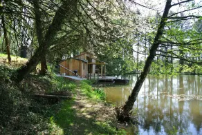 GoGreen Cabin i hjertet af det landlige Frankrig ved en privat sø - Image 5